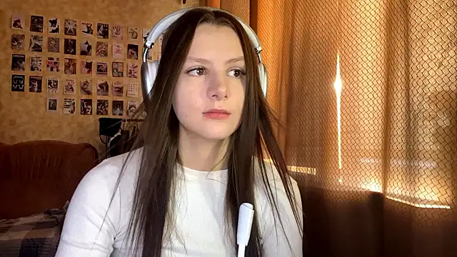 Snapshot of HelenaBargo chatting on March 2026 05:13:01 AM HelenaBargo online show from March 2026 05:13:01 AM