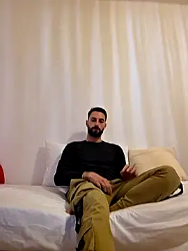 Snapshot of AmicisegretiITA chatting on March 2026 05:45:02 PM AmicisegretiITA online show from March 2026 05:45:02 PM