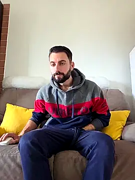 Snapshot of AmicisegretiITA chatting on April 2026 10:35:02 AM AmicisegretiITA online show from April 2026 10:35:02 AM