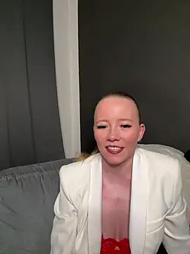 Snapshot of KatharinaGold chatting on March 2026 08:01:01 PM KatharinaGold online show from March 2026 08:01:01 PM