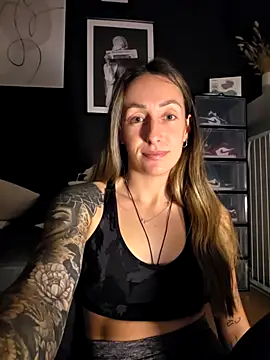 NicoleKaiser online show from April 2026 08:06:02 PM