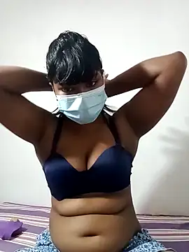 Snapshot of honeyi_babe chatting on April 2026 12:38:01 PM honeyi babe online show from April 2026 12:38:01 PM