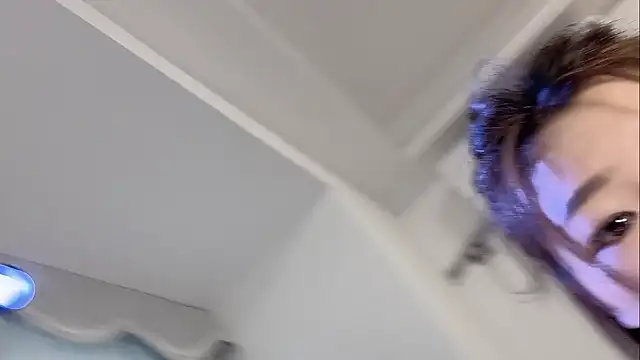 forzen520 online show from March 2026 12:17:02 AM