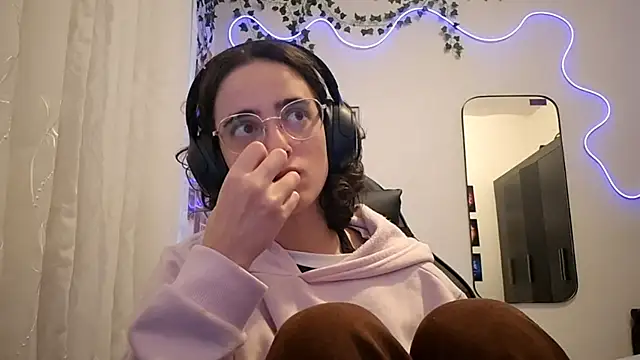 Snapshot of SanjuanaEytchison chatting on April 2026 09:59:01 AM SanjuanaEytchison online show from April 2026 09:59:01 AM