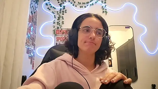 Snapshot of SanjuanaEytchison chatting on April 2026 10:05:01 AM SanjuanaEytchison online show from April 2026 10:05:01 AM