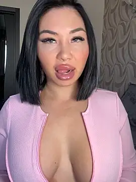 LaaadyDaaamn online show from March 2026 10:04:01 AM