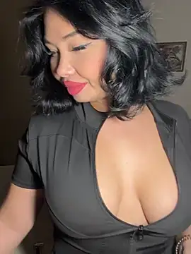 LaaadyDaaamn online show from April 2026 01:49:01 PM