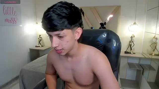 AdrianFranko online show from March 2026 12:42:01 PM