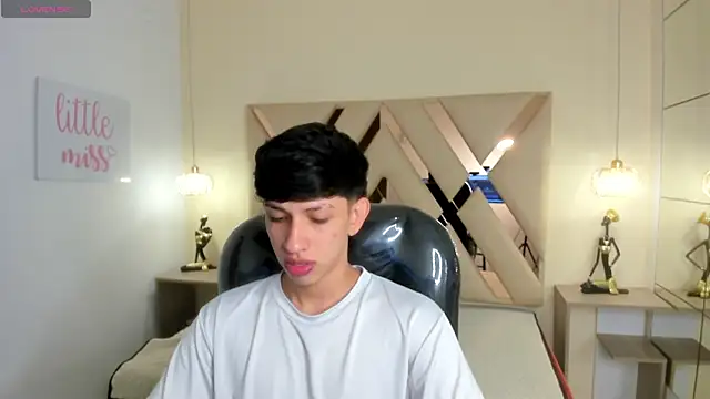 AdrianFranko online show from March 2026 02:33:02 PM