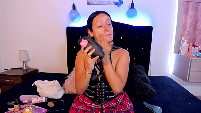 Snapshot of Sia_messy chatting on April 2026 02:13:02 PM Sia messy online show from April 2026 02:13:02 PM