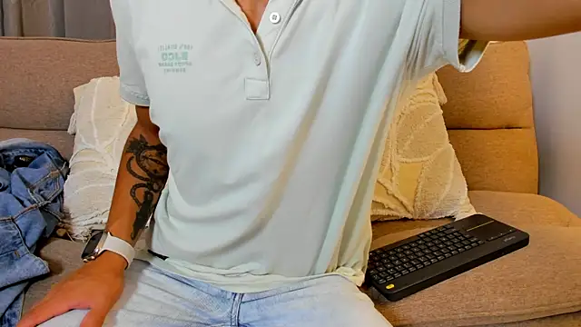Snapshot of Steban_silv chatting on May 2026 12:23:02 PM Steban silv online show from May 2026 12:23:02 PM