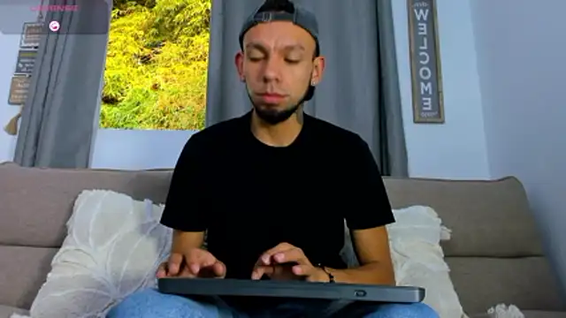 Snapshot of Steban_silv chatting on May 2026 11:26:01 AM Steban silv online show from May 2026 11:26:01 AM