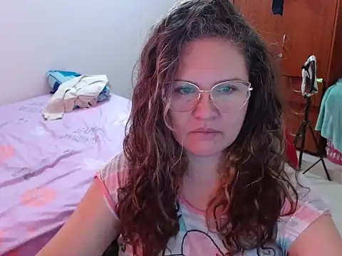 Snapshot of venecasexy45 chatting on March 2026 01:11:02 PM venecasexy45 online show from March 2026 01:11:02 PM