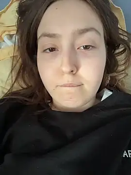 Snapshot of charmingggirl chatting on April 2026 11:43:01 AM charmingggirl online show from April 2026 11:43:01 AM