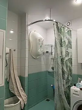 Snapshot of charmingggirl chatting on April 2026 08:09:02 AM charmingggirl online show from April 2026 08:09:02 AM