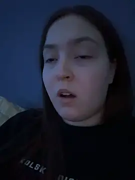 Snapshot of charmingggirl chatting on April 2026 01:23:02 AM charmingggirl online show from April 2026 01:23:02 AM