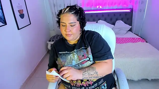 Wen Jones online show from March 2026 08:23:01 PM