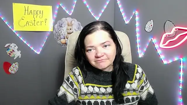 LauraFinn online show from April 2026 07:44:02 PM