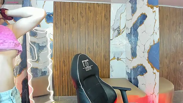 Alyce tay1 online show from April 2026 11:51:02 AM