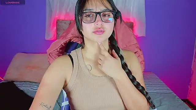 1 Scarllet  online show from March 2026 02:20:02 PM