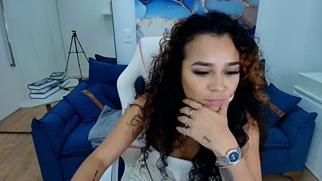 Snapshot of Rachelll_Evans chatting on March 2026 11:10:01 AM Rachelll Evans online show from March 2026 11:10:01 AM
