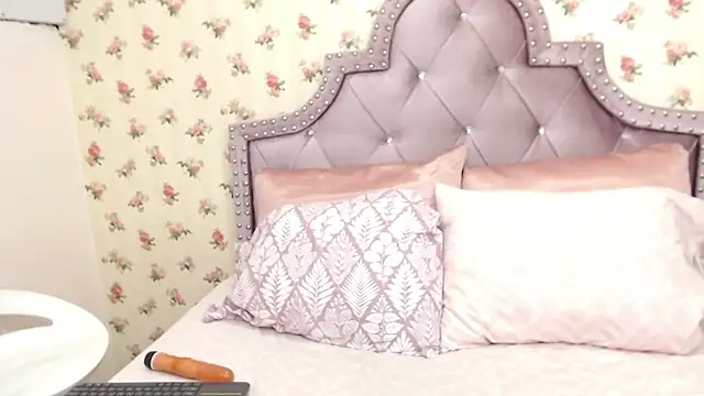 crystal watson0 online show from March 2026 02:12:02 PM