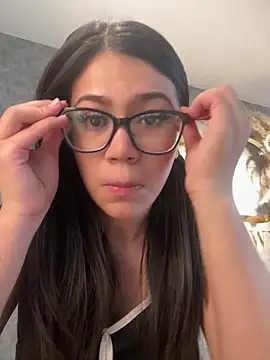 Snapshot of AMBERFONSECA chatting on April 2026 07:08:02 PM AMBERFONSECA online show from April 2026 07:08:02 PM