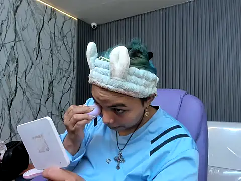 Snapshot of katteyes_20 chatting on March 2026 08:13:01 PM katteyes 20 online show from March 2026 08:13:01 PM