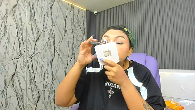 Snapshot of katteyes_20 chatting on April 2026 08:09:01 PM katteyes 20 online show from April 2026 08:09:01 PM