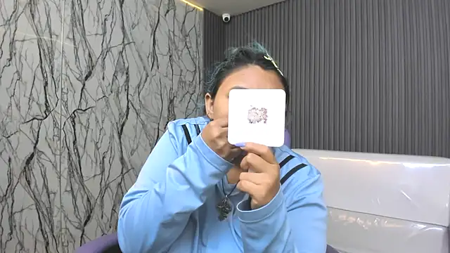 Snapshot of katteyes_20 chatting on April 2026 08:47:01 PM katteyes 20 online show from April 2026 08:47:01 PM