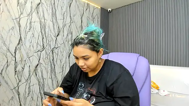 Snapshot of katteyes_20 chatting on April 2026 08:20:02 PM katteyes 20 online show from April 2026 08:20:02 PM