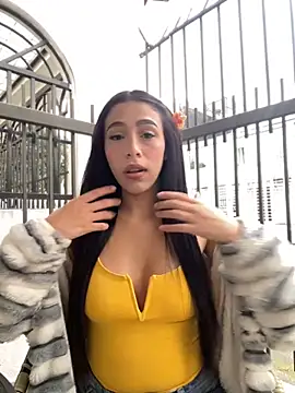 Ferrari Pink online show from March 2026 07:35:01 PM