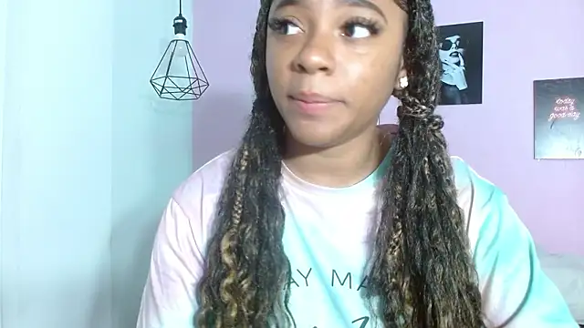 Snapshot of aisha_laurent chatting on March 2026 11:47:01 AM aisha laurent online show from March 2026 11:47:01 AM