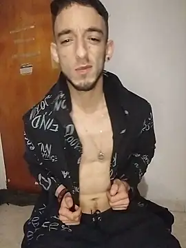 Snapshot of Meliodas97xxx chatting on April 2026 08:31:01 AM Meliodas97xxx online show from April 2026 08:31:01 AM