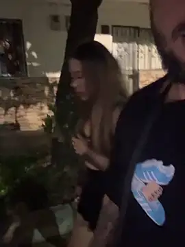 Snapshot of lindaandtony chatting on April 2026 06:19:01 AM lindaandtony online show from April 2026 06:19:01 AM