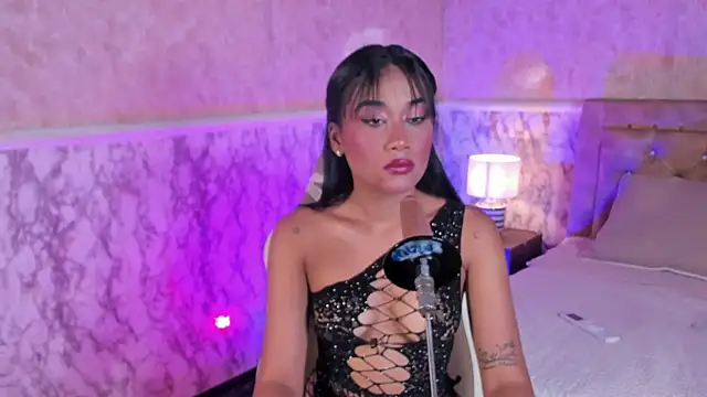 Snapshot of Horny_Brunette_ chatting on March 2026 04:29:01 AM Horny Brunette online show from March 2026 04:29:01 AM