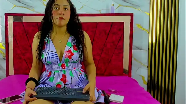 Snapshot of Tiana_hots chatting on March 2026 02:00:01 AM Tiana hots online show from March 2026 02:00:01 AM