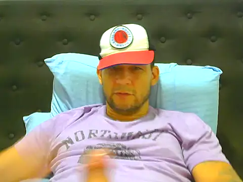 Snapshot of altenori chatting on April 2026 10:29:02 PM altenori online show from April 2026 10:29:02 PM