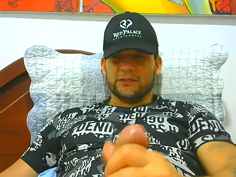 Snapshot of altenori chatting on April 2026 11:42:01 PM altenori online show from April 2026 11:42:01 PM