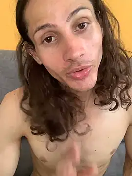 FelipeLipe18 online show from March 2026 07:29:01 PM