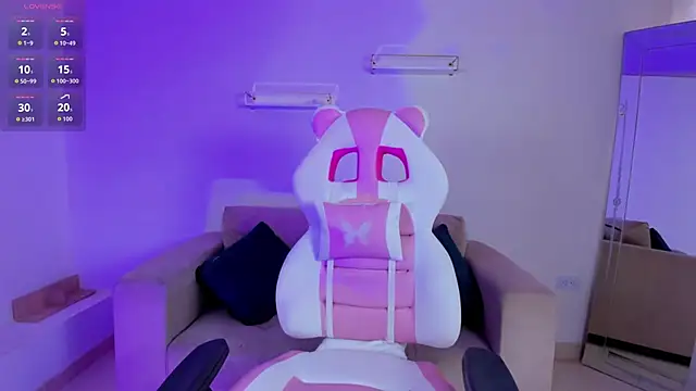 Snapshot of april_smiith1 chatting on April 2026 12:28:01 PM april smiith1 online show from April 2026 12:28:01 PM