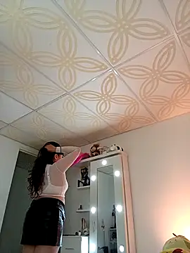 Snapshot of Piafisher_2 chatting on April 2026 01:17:02 AM Piafisher 2 online show from April 2026 01:17:02 AM