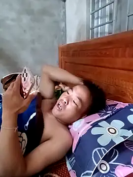 boy-pho- online show from March 2026 10:53:01 PM