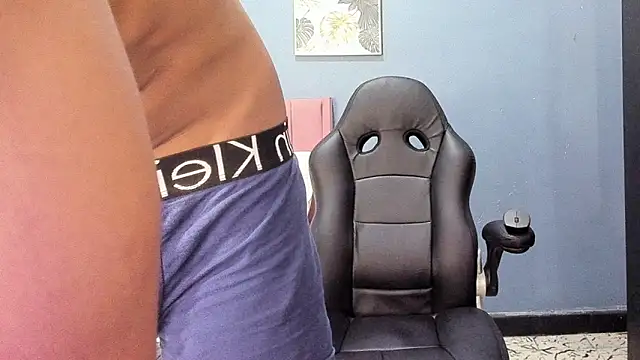 tom strong1 online show from March 2026 12:10:01 AM