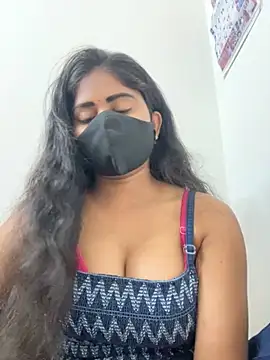 sexy-riyaa43 online show from March 2026 05:40:01 PM