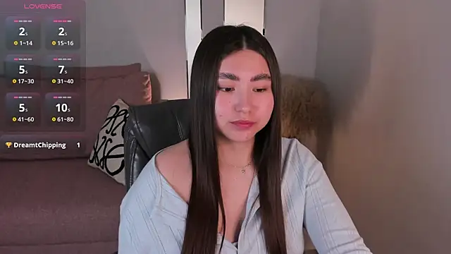 Snapshot of IceIcebabe_ chatting on April 2026 01:06:02 AM IceIcebabe online show from April 2026 01:06:02 AM