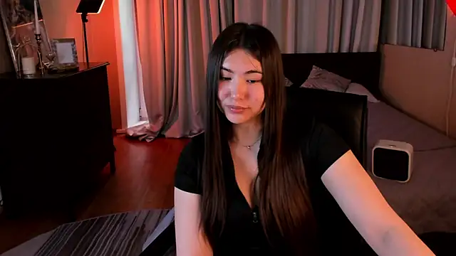 Snapshot of IceIcebabe_ chatting on May 2026 11:34:04 PM IceIcebabe online show from May 2026 11:34:04 PM