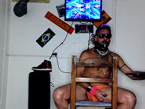 freddymdq100 online show from April 2026 07:25:02 AM