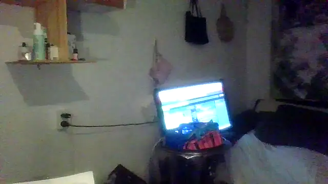 Snapshot of Anna-Cash chatting on July 2026 03:23:01 AM Anna-Cash online show from July 2026 03:23:01 AM