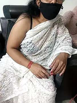 Snapshot of Rashilii_Bhabi chatting on March 2026 04:35:02 PM Rashilii Bhabi online show from March 2026 04:35:02 PM